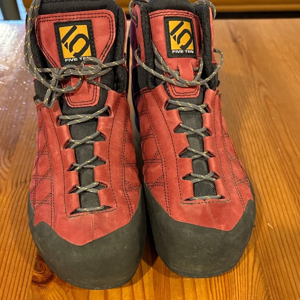 Women's five ten Red guide tennies Athletic Shoes - Picture 3 of 11